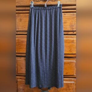 Uniqlo Pleated Midi Skirt – Navy with White Polka Dots – Size S